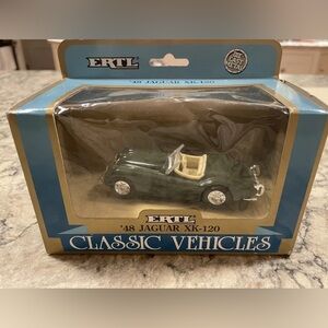 ERTL Classic Vehicles '48 Jaguar XK-120 Die Cast Metal 1:43 Scale NEW IN BOX